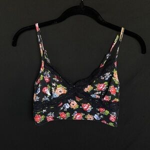Bozzolo Foral Lace Trim Crop Tank